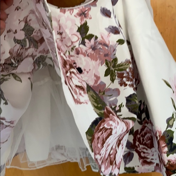 Formal two piece - Picture 3 of 3